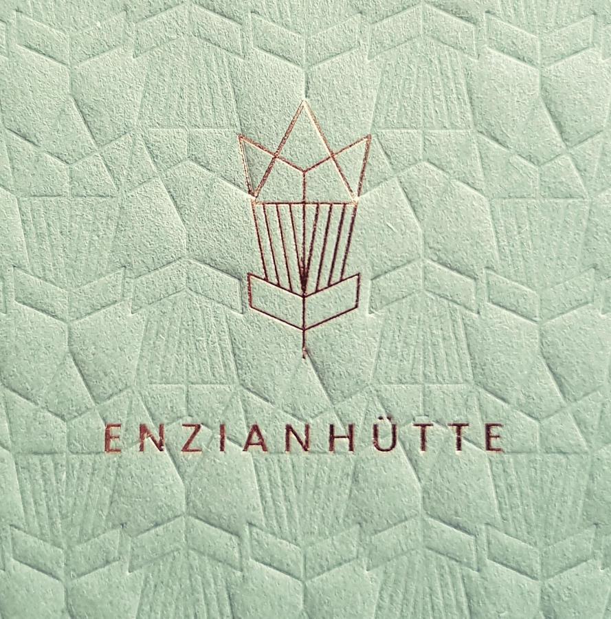 Enzianhuette Berggasthaus Sankt Leonhard in Passeier Buitenkant foto